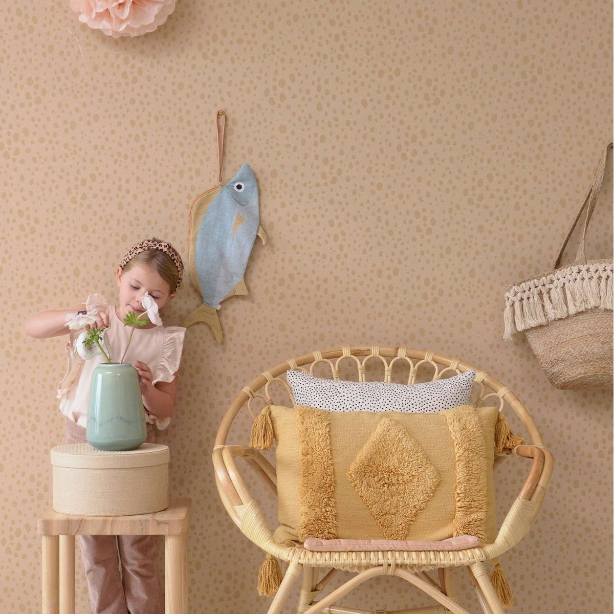 Tapet Poetry Animal Dots 142-02