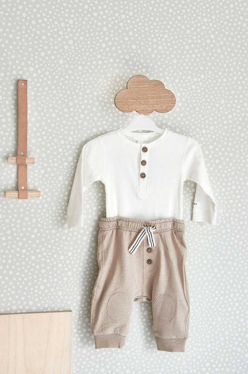 Tapet Treasure For Every Little Nook Dots 123-01