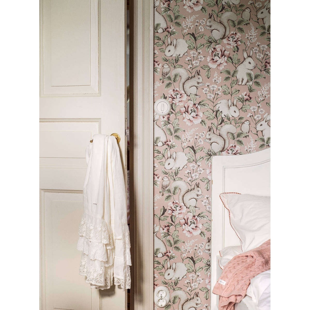 Tapet Newbie Wallpaper Magic Forest 7476