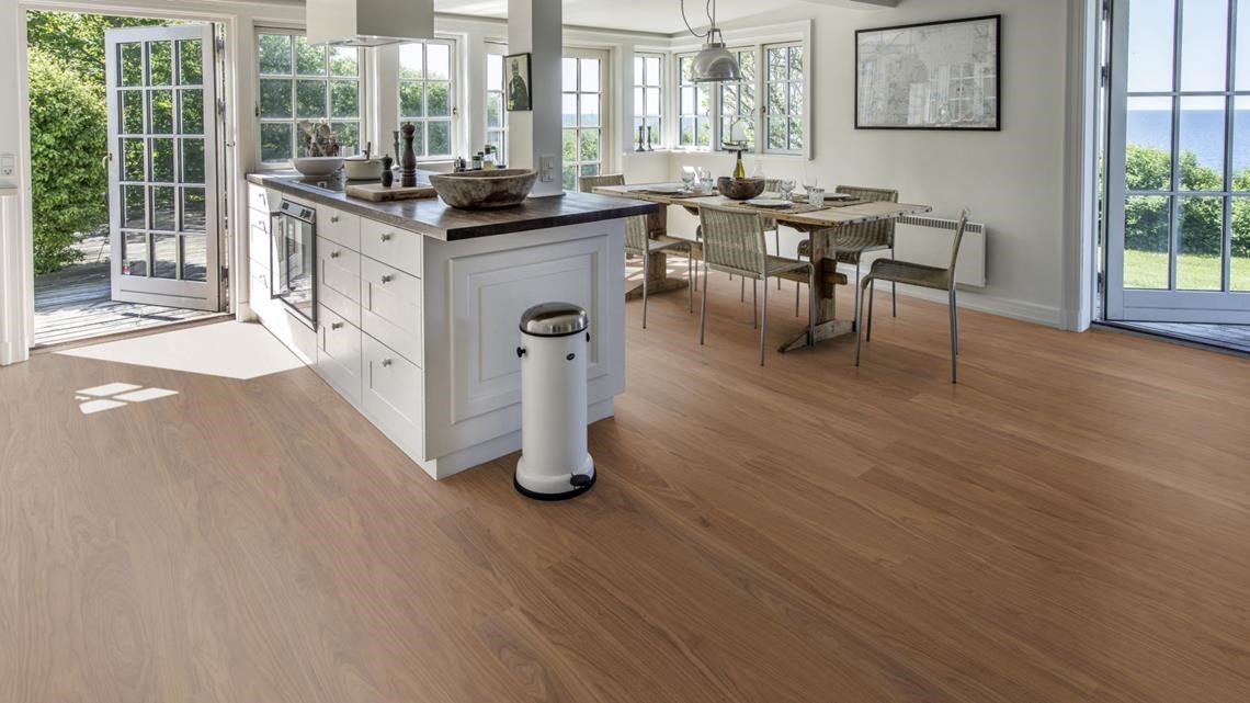 Fanérgolv Life Pure 1-stav, Valnöt, Mattlack