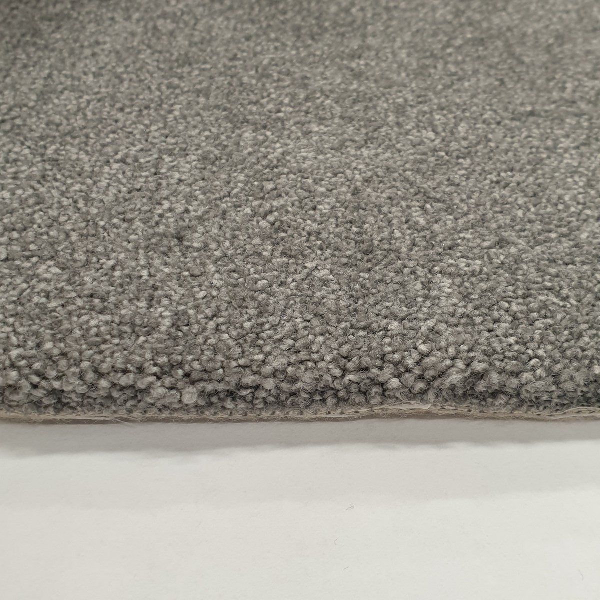 Heltäckningsmatta Carisma 76 400cm, Ljusgrå