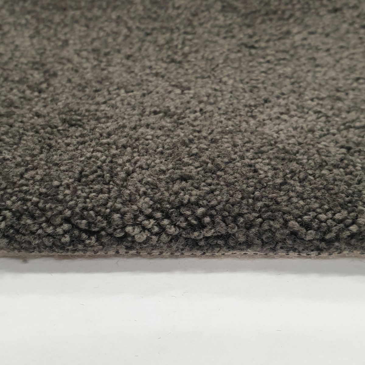 Heltäckningsmatta Carisma 79 400cm, Svart