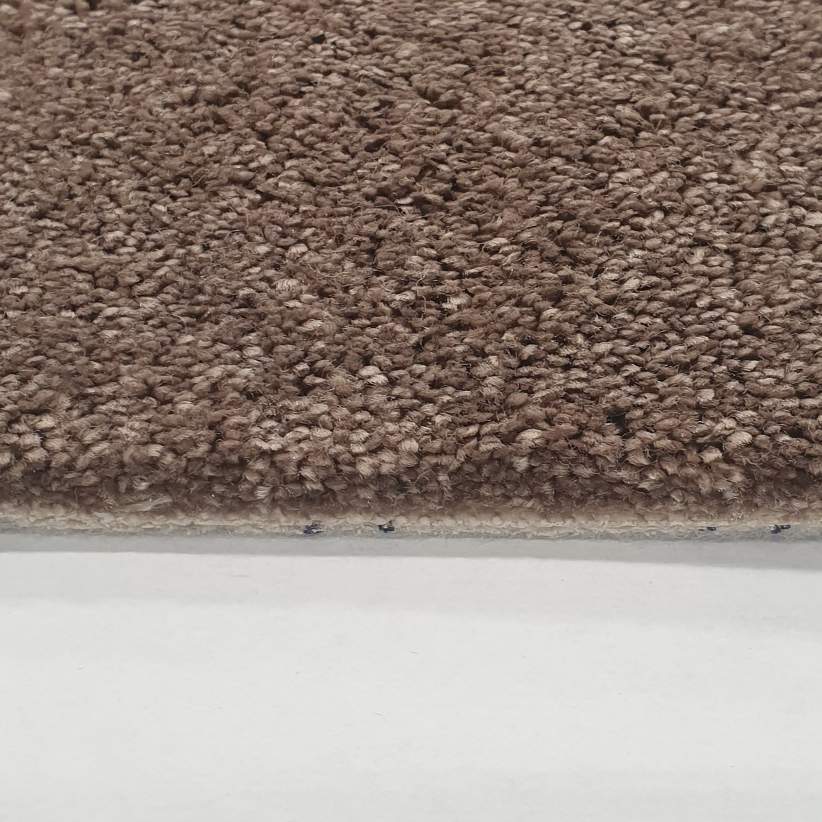 Heltäckningsmatta Veneto 44 400cm, Brun