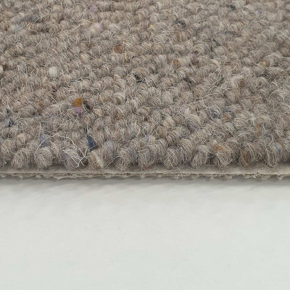 Heltäckningsmatta Canberra Wool 76 400cm, Grå