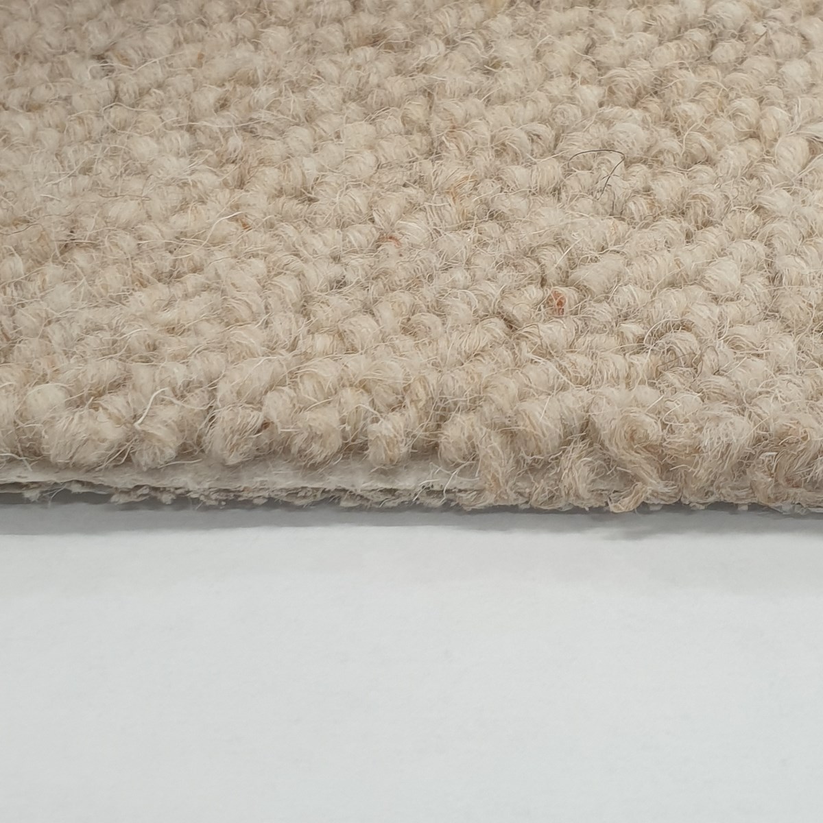 Heltäckningsmatta Canberra Wool 90 400cm, Ljusbeige