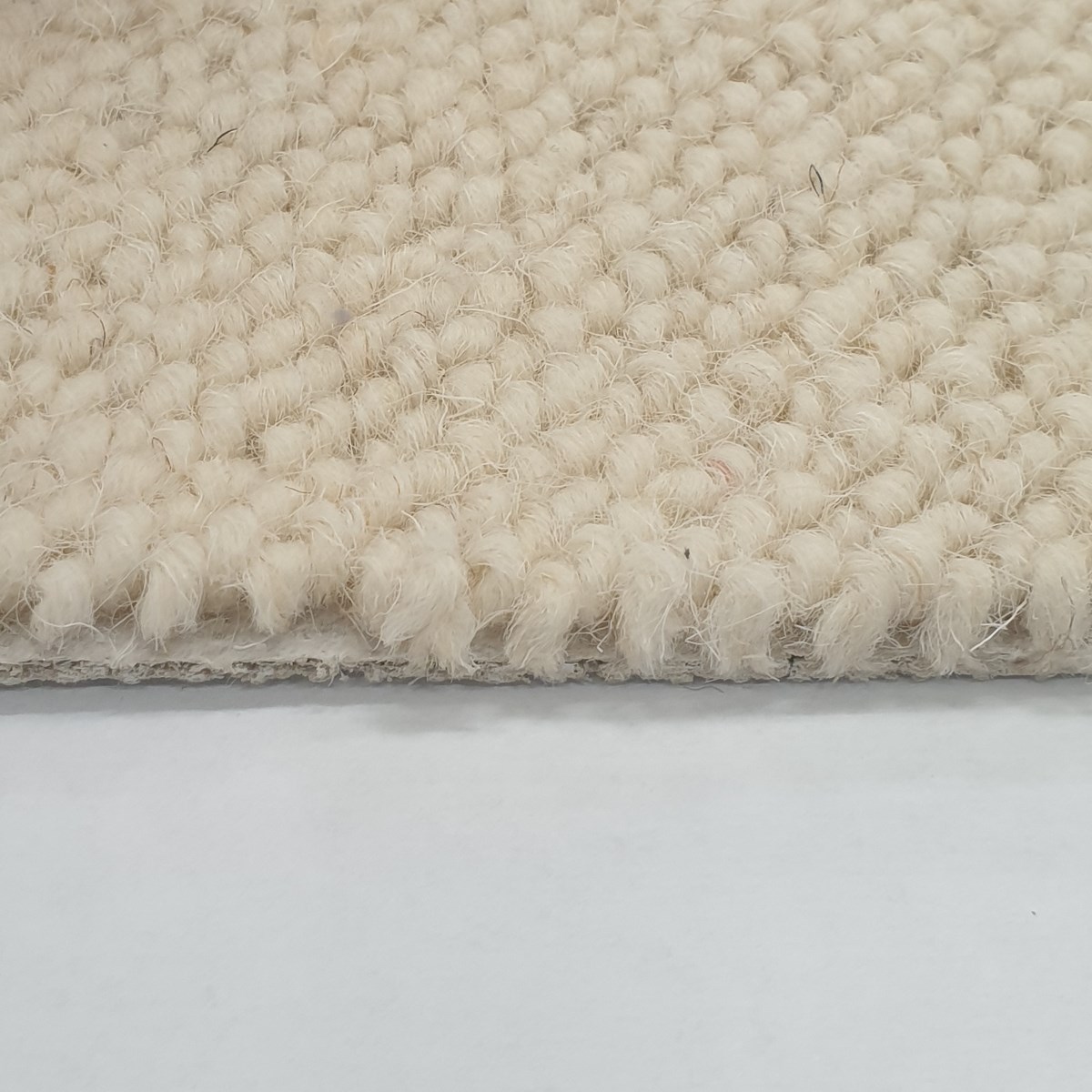 Heltäckningsmatta Canberra Wool 69 400cm, Vit