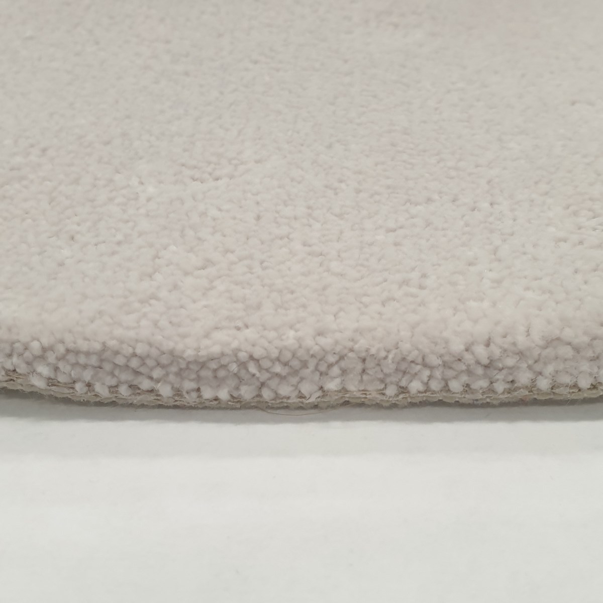 Heltäckningsmatta Bugatti 110 400cm, Beige