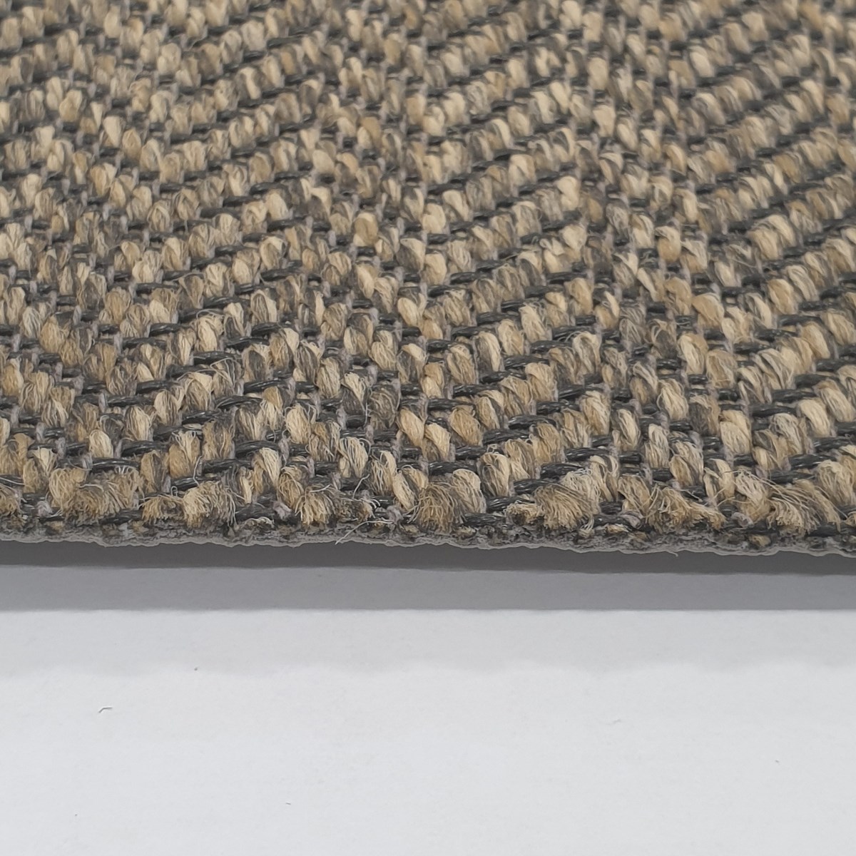 Heltäckningsmatta Herringbone 66 400cm, Brun