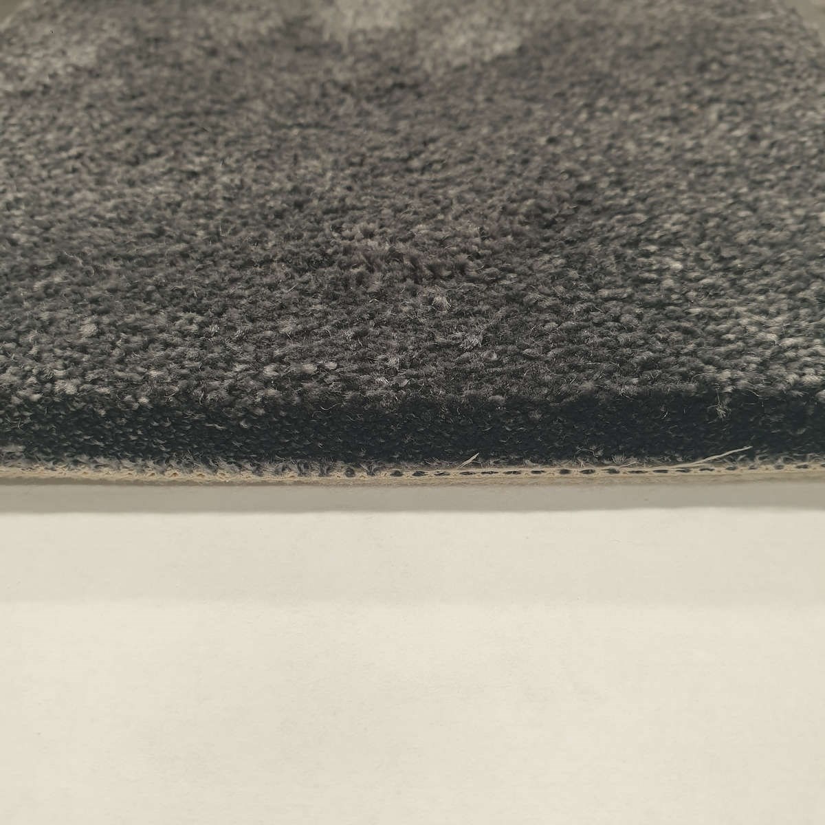 Heltäckningsmatta Superior 322 400cm, Mörkgrå