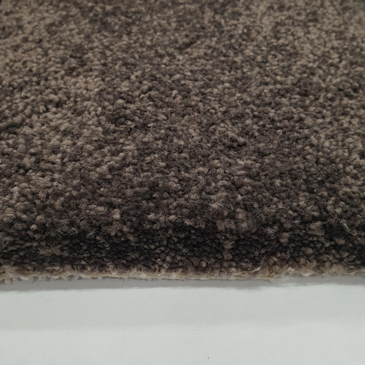 Heltäckningsmatta Majesty 611 400cm, Brun