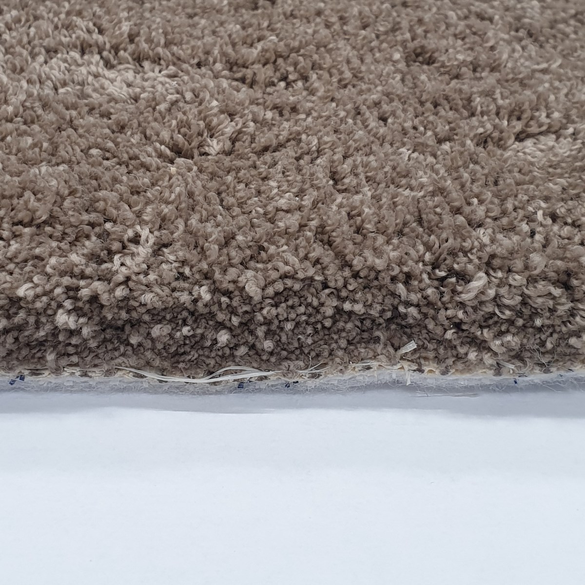 Heltäckningsmatta Kashmir 41 400cm, Brun