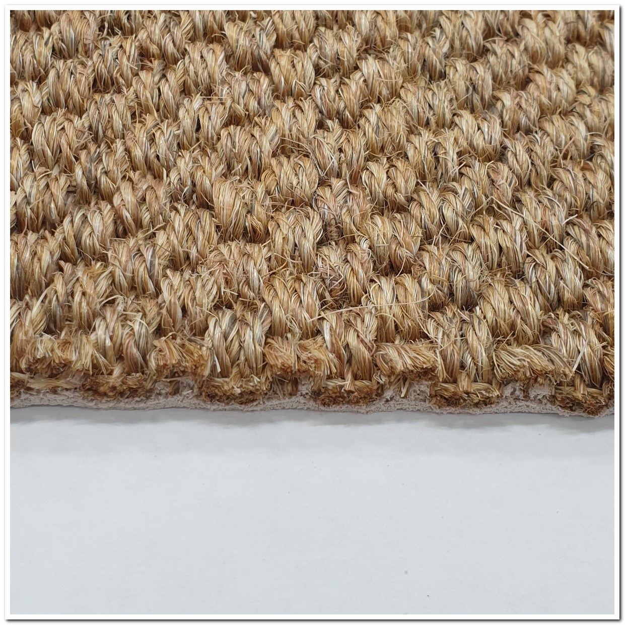Heltäckningsmatta Sisal Hampa 9042 400cm, Ljusbeige
