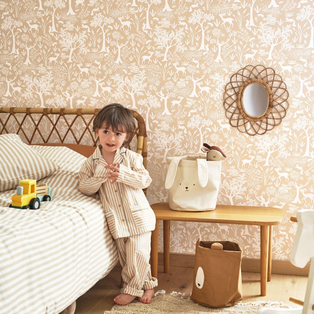 Tapet Once Upon A Time Poetic Forest Beige Camel Ouat88262597