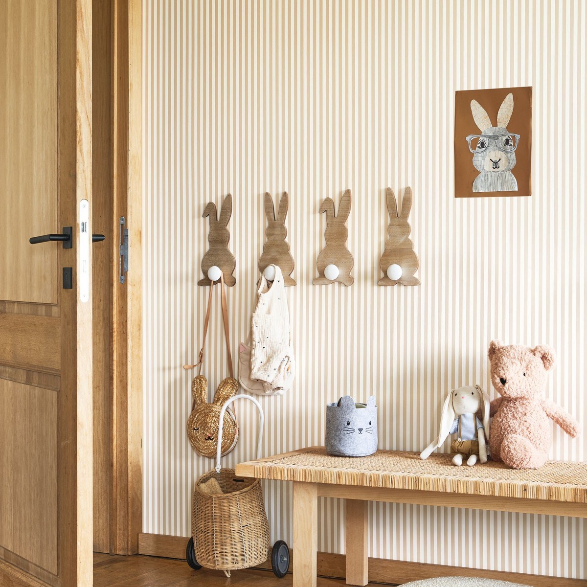 Tapet Once Upon A Time Lines Beige Camel Ouat29882343