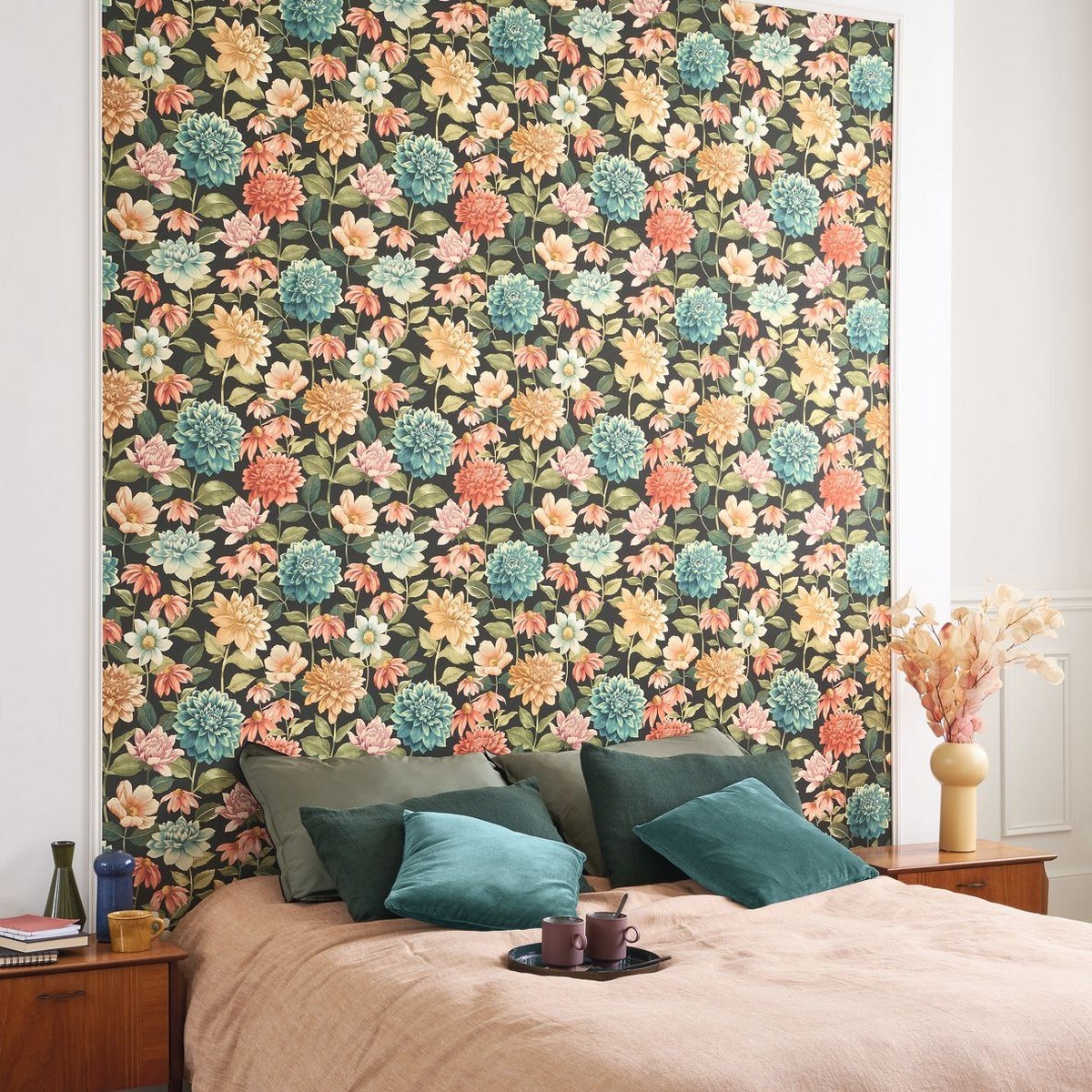 Tapet Gardens Dahlia Bouquet Fond Noir Gadn87669568