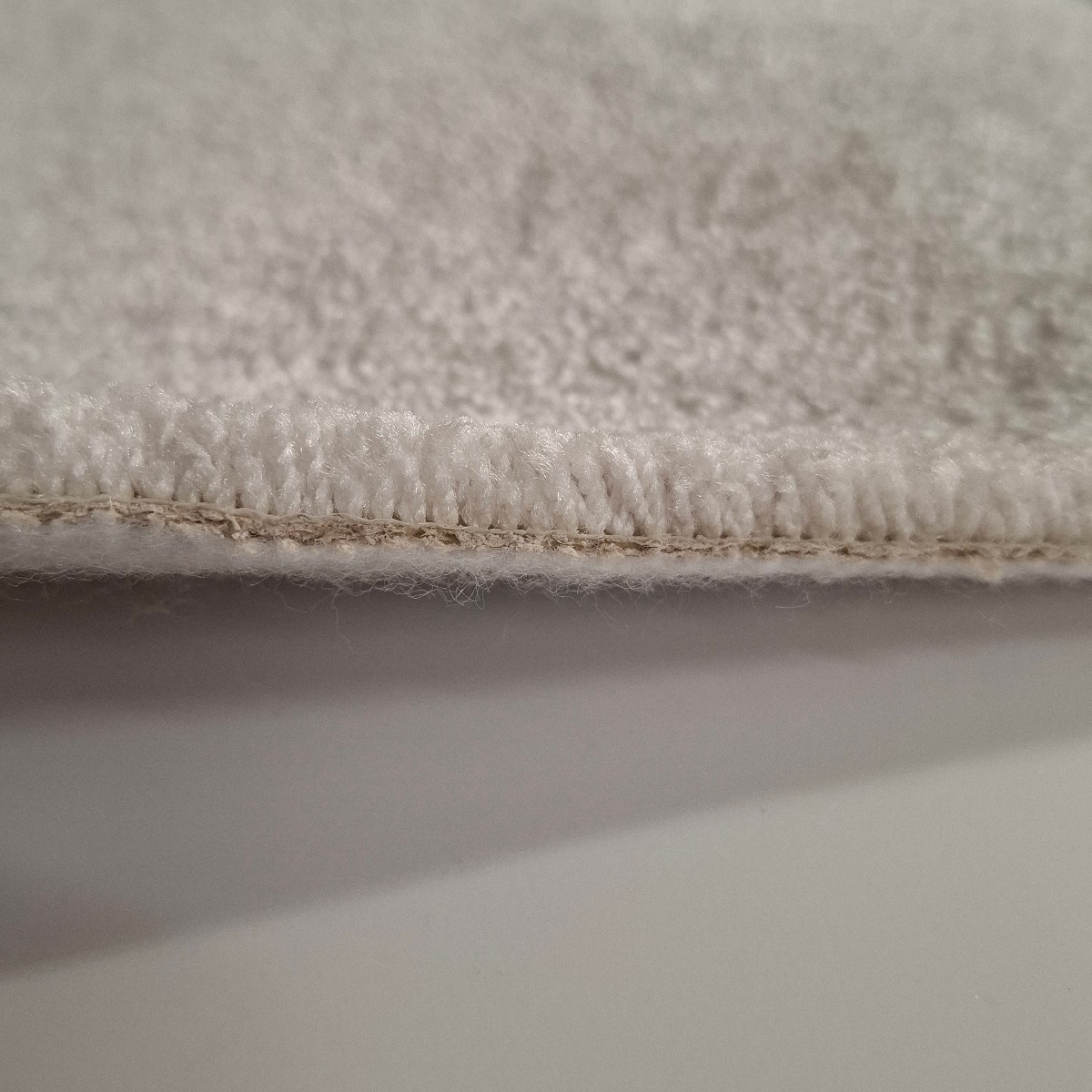 Heltäckningsmatta Illusion Marble 94 400cm