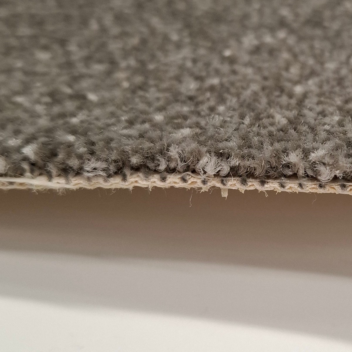 Heltäckningsmatta Startwist Edition Ash 833 400cm, Grå