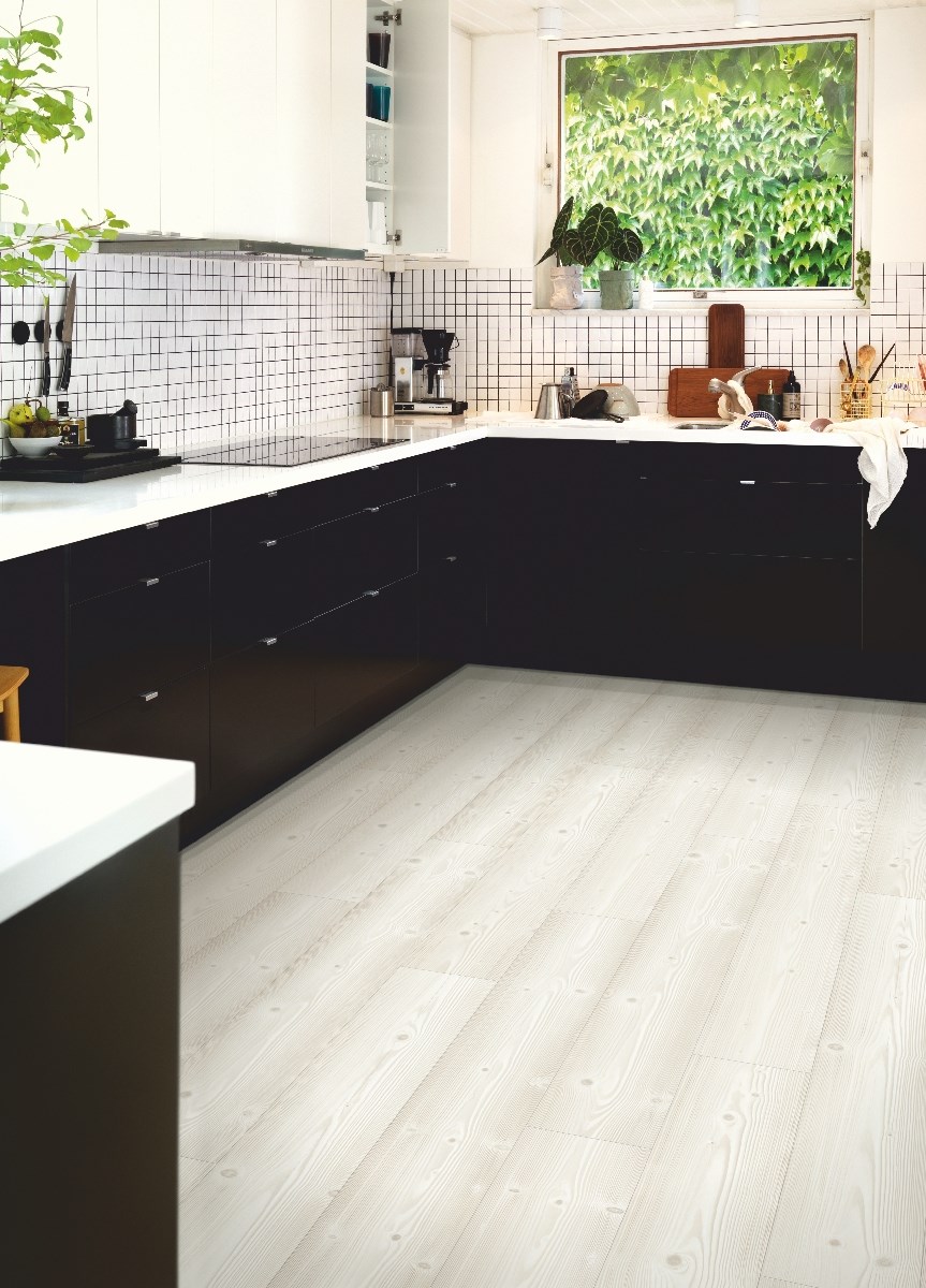 Laminatgolv Visby Brushed White Pine Tall, 1-stav