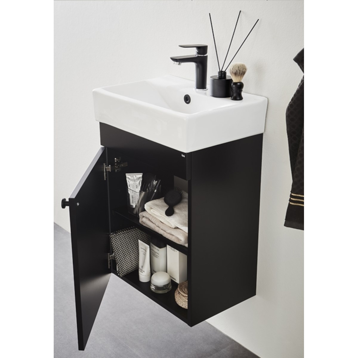 Badrumsmöbelpaket Go Med Spegelskåp 45cm, Svart