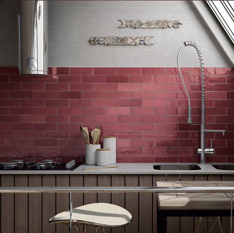 Kakel Artisan Burgundy Röd, 6.5x20cm, Blank