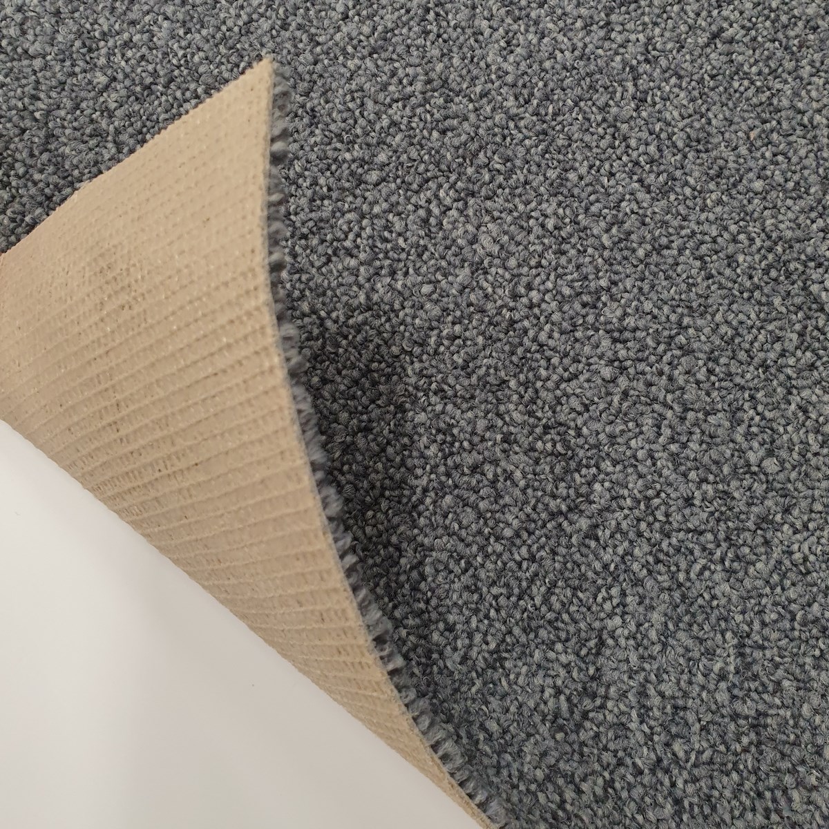 Heltäckningsmatta Corindo 853 Moonbeam 390cm