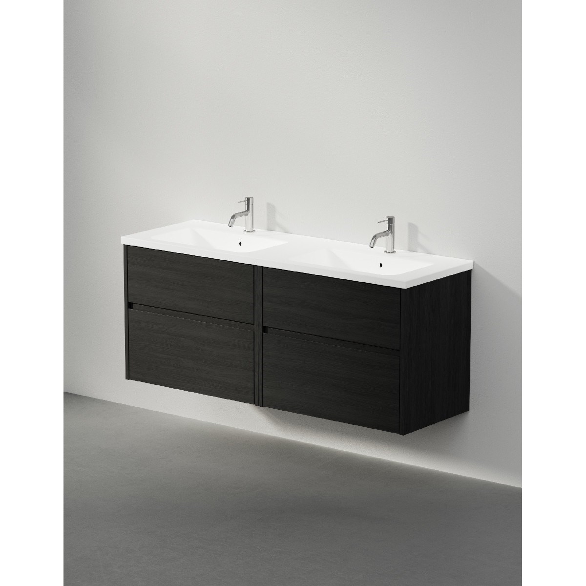 Kommod Grand Grip 140x45cm, Black Oak, Slät