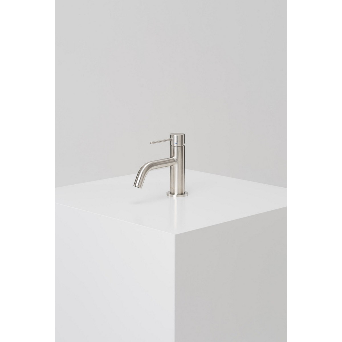 Tvättställsblandare Steel Voyage Low Brushed Stainless