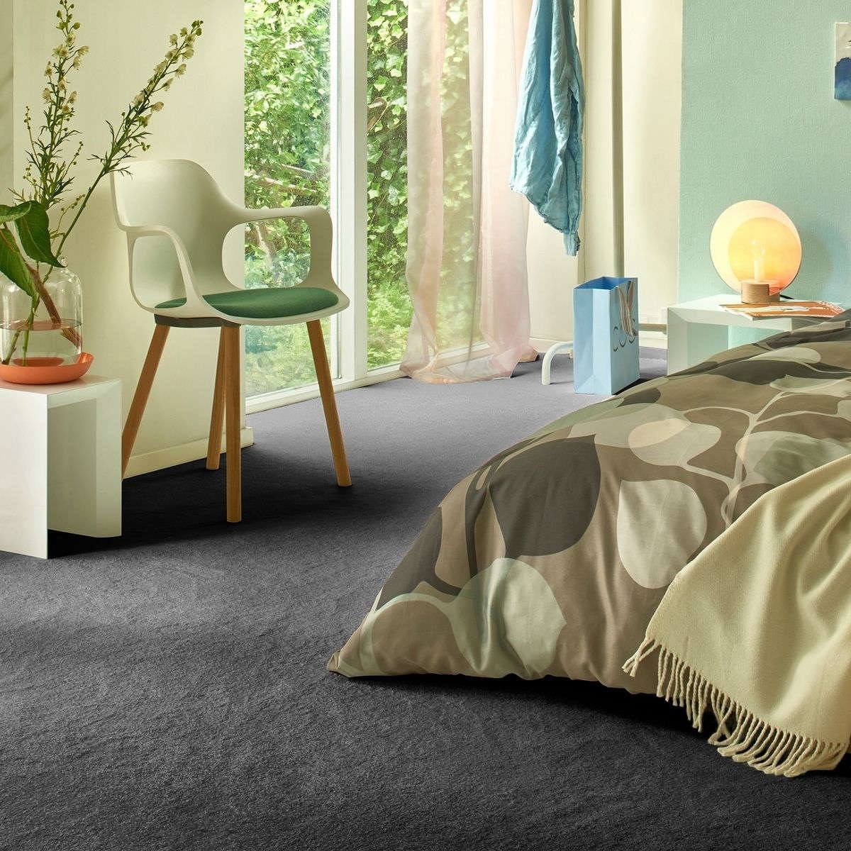 Heltäckningsmatta Sedna Kai 97 400cm, Mörkgrå