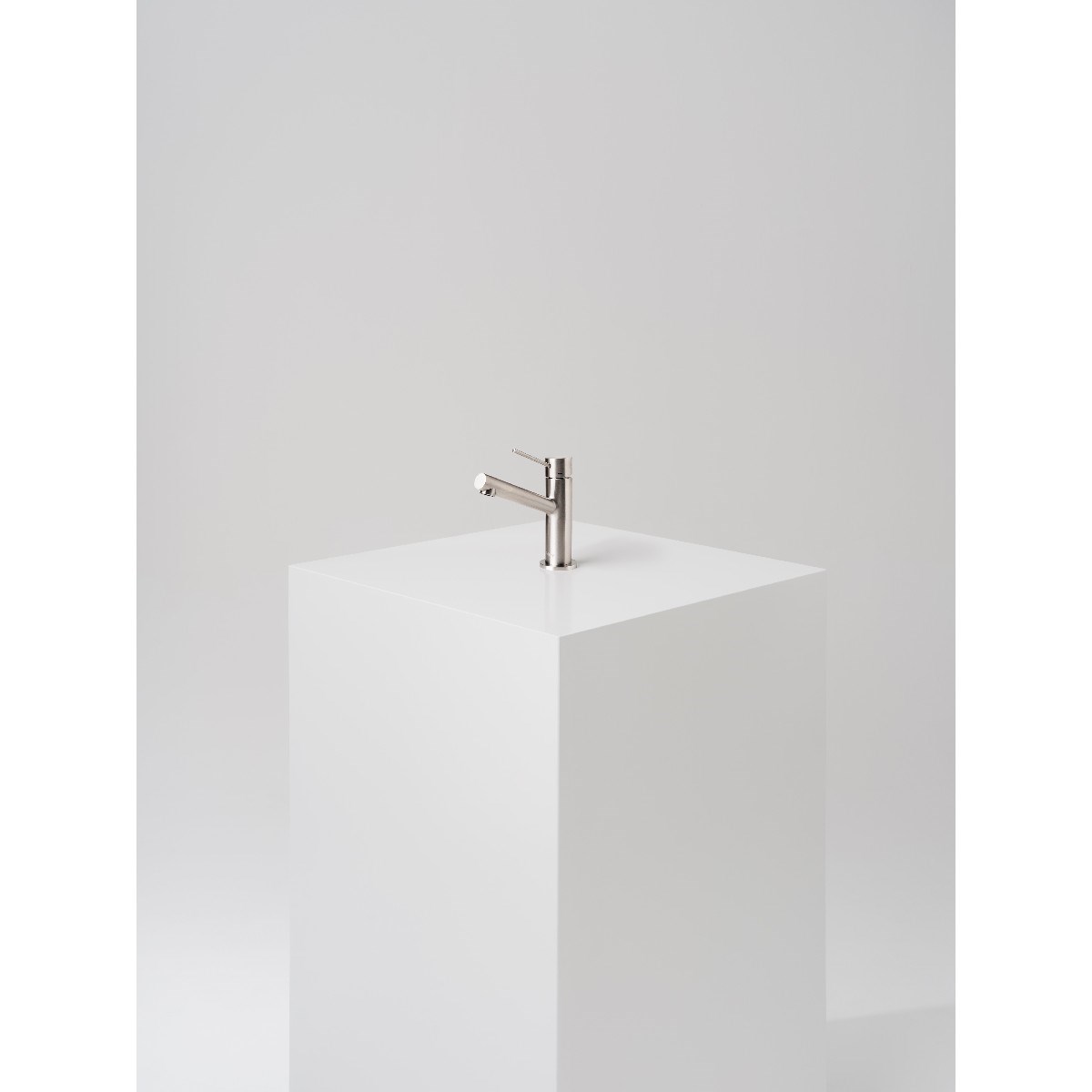 Tvättställsblandare Steel Vector Low Brushed Stainless